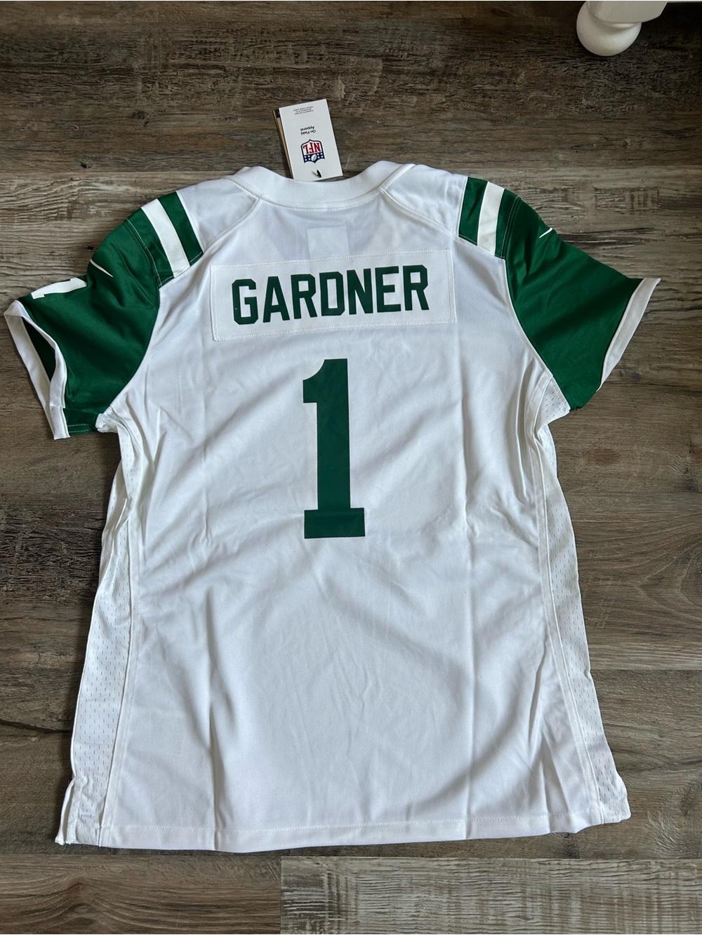 NWT NFL women’s Team White and Green Gardner #1 Jersey - Official Style large